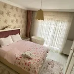 My White House Apartment